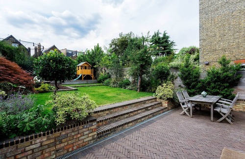 Stroud Green House | Parquet Perfection in North London, by Veeve
