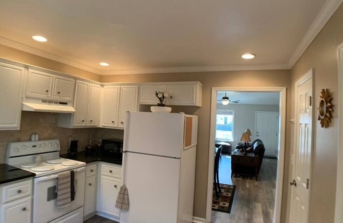 Beaufort House | Parris Island Marine Corps Graduation PCS Orders Travel Nurses Beaufort Home