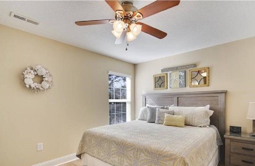 Surfside Beach House | Partee At The Beach Cozy Beach House right next near the Beach!!!