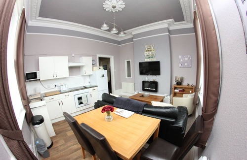 Sandown Apartment | Parterre Holiday Apartments