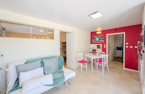 Gareoult Apartment | Partisole - Maison Climatisée avec Piscine