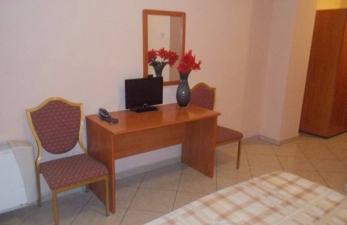 Ospedaletto D'Alpinolo Hotel | PARTNER ROOM - ROYAL HOTEL