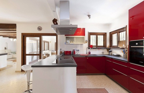 Ermita Villa | Pascal · Villa Pascal set amongst the pine trees