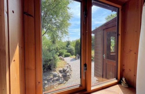 Rockcliffe House | Pass the Keys | Beautiful 2BR Beach Lodge Set In Stunning Gardens