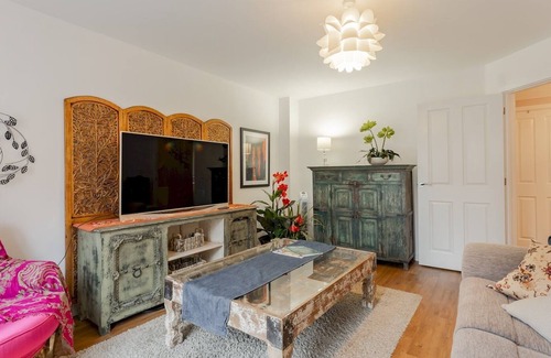 Aylsham House | Pass the Keys | Comfortable family home