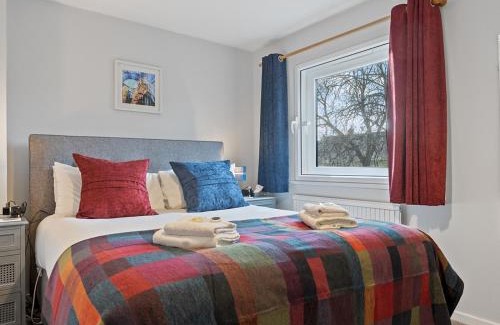 York House | Pass the Keys Cosy York Home with Parking