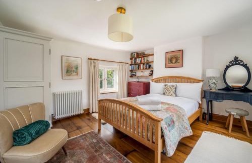 Chipping Norton House | Pass the Keys Cotswold Country Style Living Chipping Norton