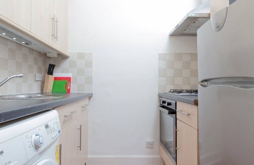 Bonnington Apartment | Pass the Keys | Homely Apartment near The Botanic Gardens -Sleeps 2-