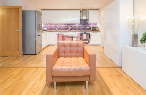Cardiff City Centre Apartment | Pass the Keys | Incredible 2Bed Apartment with views & Free Parking