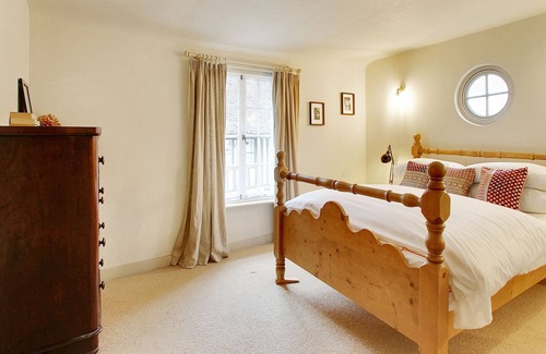 Robertsbridge House | Pass the Keys | Lovingly renovated cottage