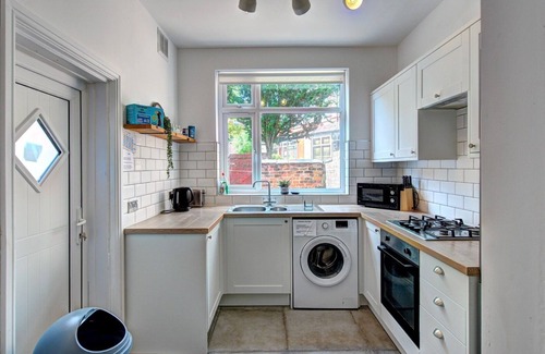 Levenshulme House | Pass the Keys | Modern Two Bedroom Home