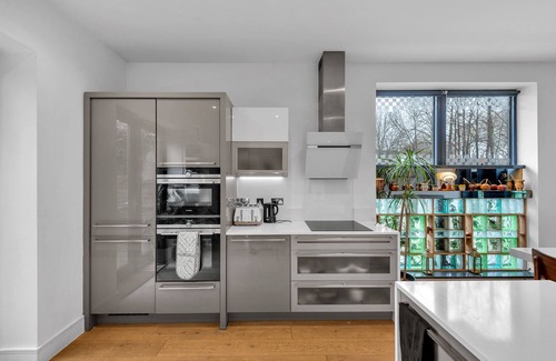 Lambeth Apartment | Pass the Keys | Modern House in Trendy Brixton