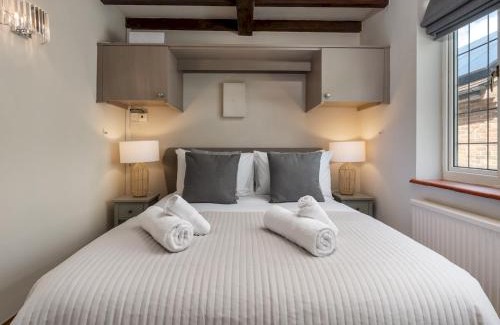 Radnage House | Pass the Keys Quintessential Chilterns Hideaway