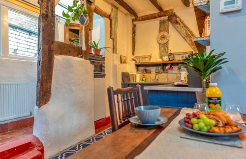 Market Drayton House | Pass the Keys | Stay in the Original Home of the Gingerbread Man!