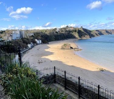 St. Florence House | Passion Flower Cottage