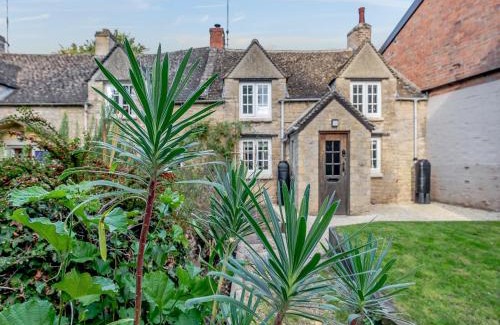 Milton-under-Wychwood House | Patience Cottage