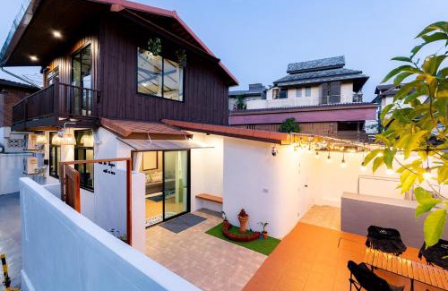 Thapae House | Patio Na Thapae, 5 mins walk to Thapae gate