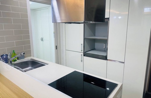 Songpa Apartment | Pause Moment: Your Fully Equipped Seoul Stay - Rooftop View of Lotte Tower