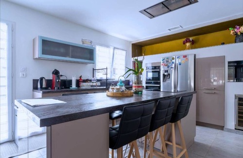 Savasse Apartment | Pause Provençale (Étape au soleil + Villa Escapade)
