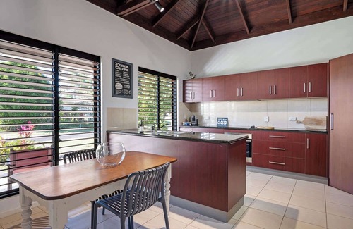 Wongaling Beach House | Pause Reset at Mission House and Shack
