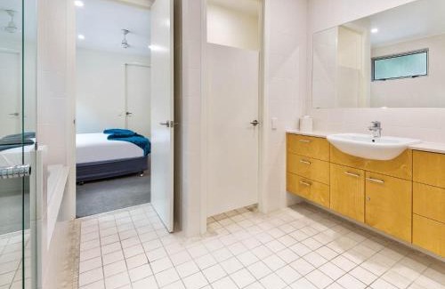 Hamilton Island Apartment | Pavillions on Hamilton Island by HIHA