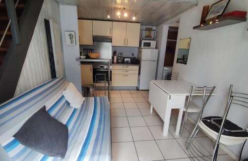 Argeles Plage Villa | Pavillon Climatisé Près de la Plage avec Terrasse, Parking et Confort Moderne - FR-1-776-7