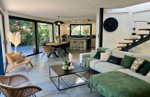 Porto-Vecchio Villa | Pavillon de la Trinité