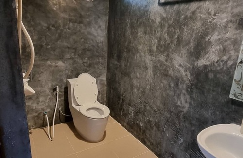 Hua Thanon Resort | PawPaw Resort