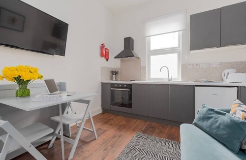 Abingdon Apartment | PBC | Studio Apartment Earl's Court 121 EC4