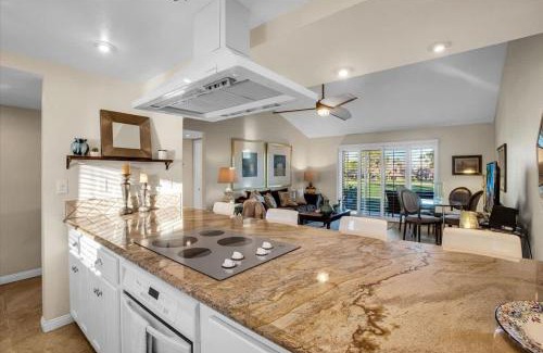 Palm Desert Apartment | PD Resorter 2BR with Golf course views