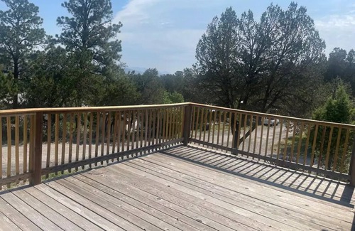 Ruidoso Downs House | Peace and Quite in the Downs!