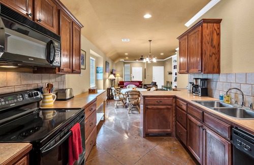 Lacy-Lakeview House | Peace at Skyview - 10 minutes to downtown Waco