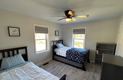Lewisburg Other | Peace Creek Cottage on 7+ acres