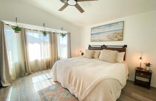 Yuma House | Peaceful, 3BR+King Home W/BBQ, Fire Pit & Huge TV!