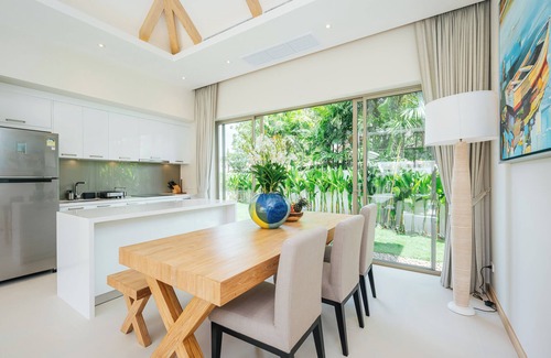 Choeng Thale Villa | Peaceful and stylish 3 bedrooms pool villa Phuket, with WiFi and fitness room
