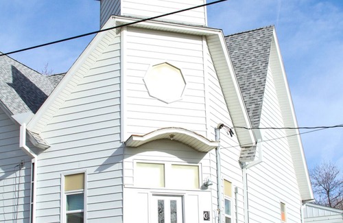 Lake City Apartment | Peaceful and one block from city square!