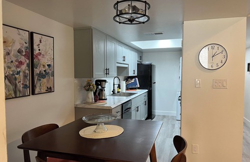 The Lakes Condo | Peaceful and Private 2-bedroom Lakeview Condo with Resort Amenities and Wi-Fi