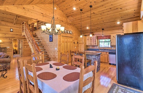 Boswell Cabin | Peaceful Cabin w/Deck + Scenic Mtn Views!