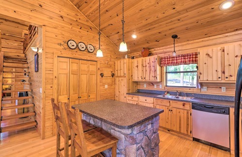 Boswell Cabin | Peaceful Cabin w/Deck + Scenic Mtn Views!