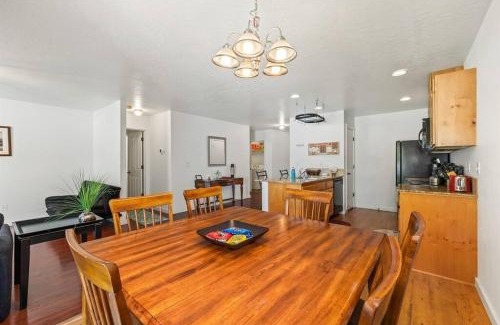 Meridian House | Peaceful & Comfy Single Level Town Home (90)