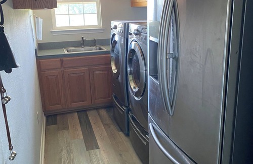 Whitesboro House | Peaceful country location 10 minutes from lake & 30 minutes from casinos. .