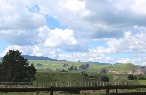 Ngakuru Cottage | Peaceful Country Retreat - 10 mins from thermal hot pools