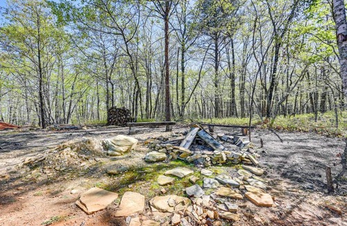Stokes House | Peaceful Danbury Getaway - 3 Mi to Hanging Rock!