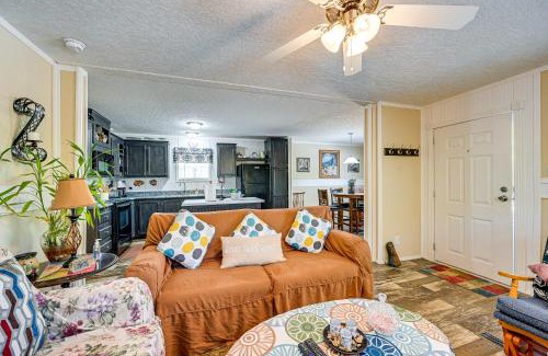 Stokes House | Peaceful Danbury Getaway - 3 Mi to Hanging Rock!