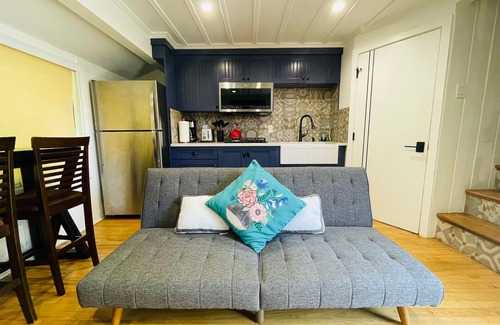 North Hollywood House | Peaceful Getaway in Studio City