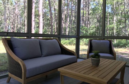 Cotuit House | Peaceful Guest House Cottage, w air conditioning and only 0.2 to private beach!