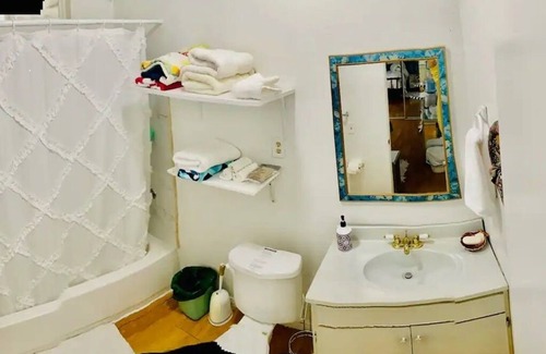 El Cajon House | Peaceful guest suite in Fletcher Hills
