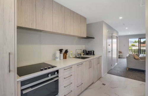 Lower Hutt House | Peaceful Hideaway: Studio in Macky