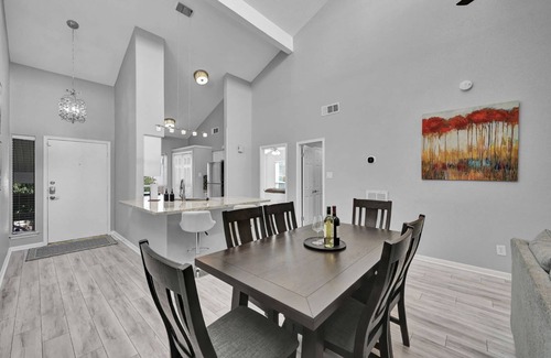 April Sound Condo | Peaceful Lake Conroe Condo | Updated, Cozy Stay w/Private Balcony | Near Texas Ren Fest