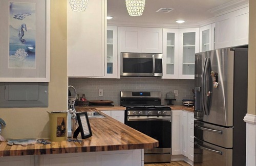 Lake Mohawk House | Peaceful lakeview house in Sparta LONG TERM STAY. Minimum 9 months.